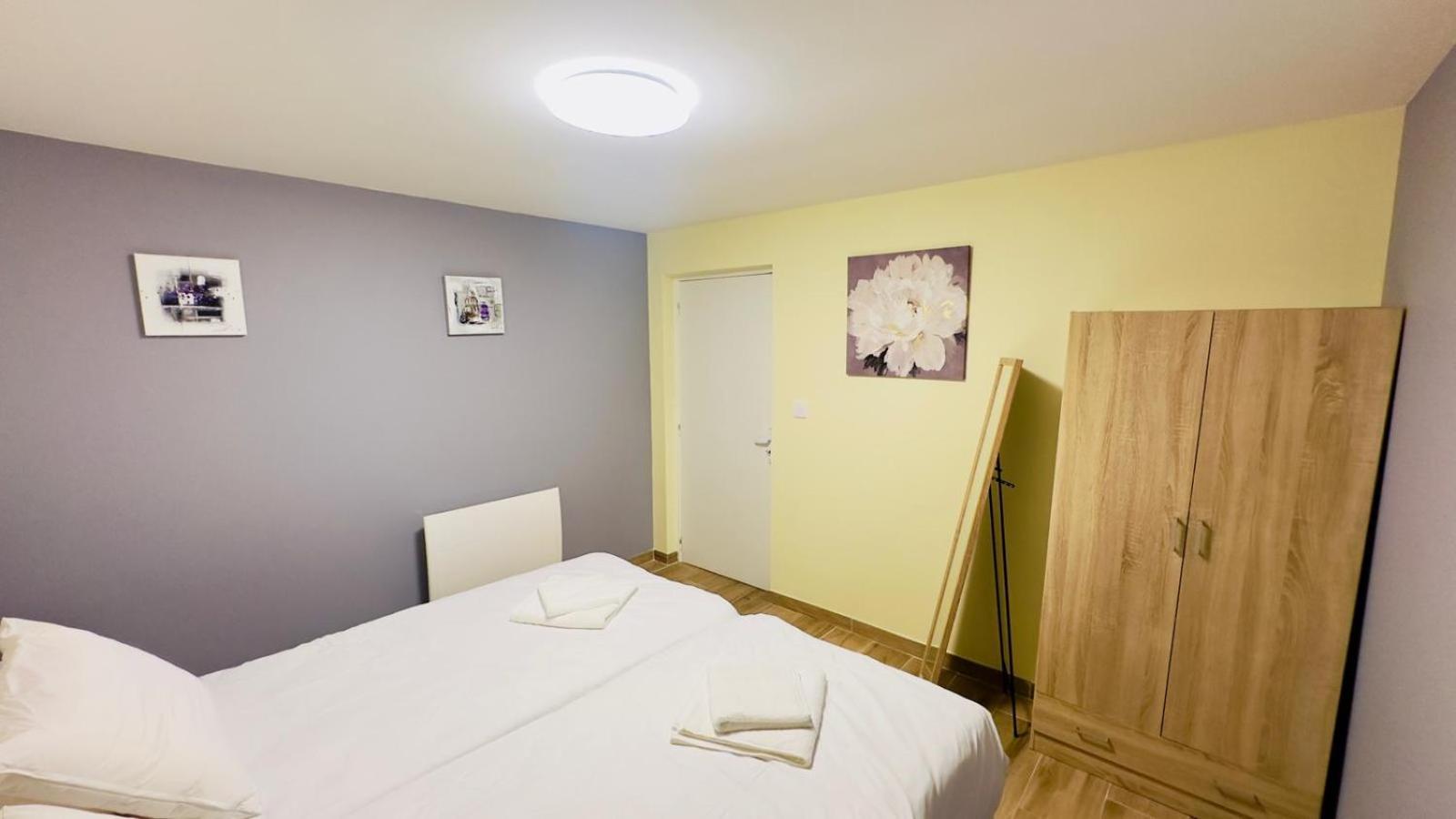 Appartement Cosy A Réminiac Exteriör bild